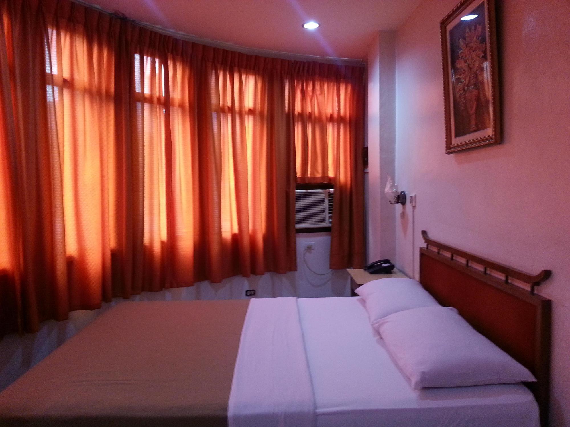 Best Fortune Hotel At Chinatown Манила Екстериор снимка